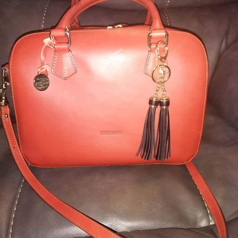 Dooney Bourke Alto extended zip zip